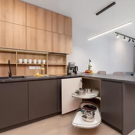 Elegant & Bright Zablocie By Renters Prestige شقة *